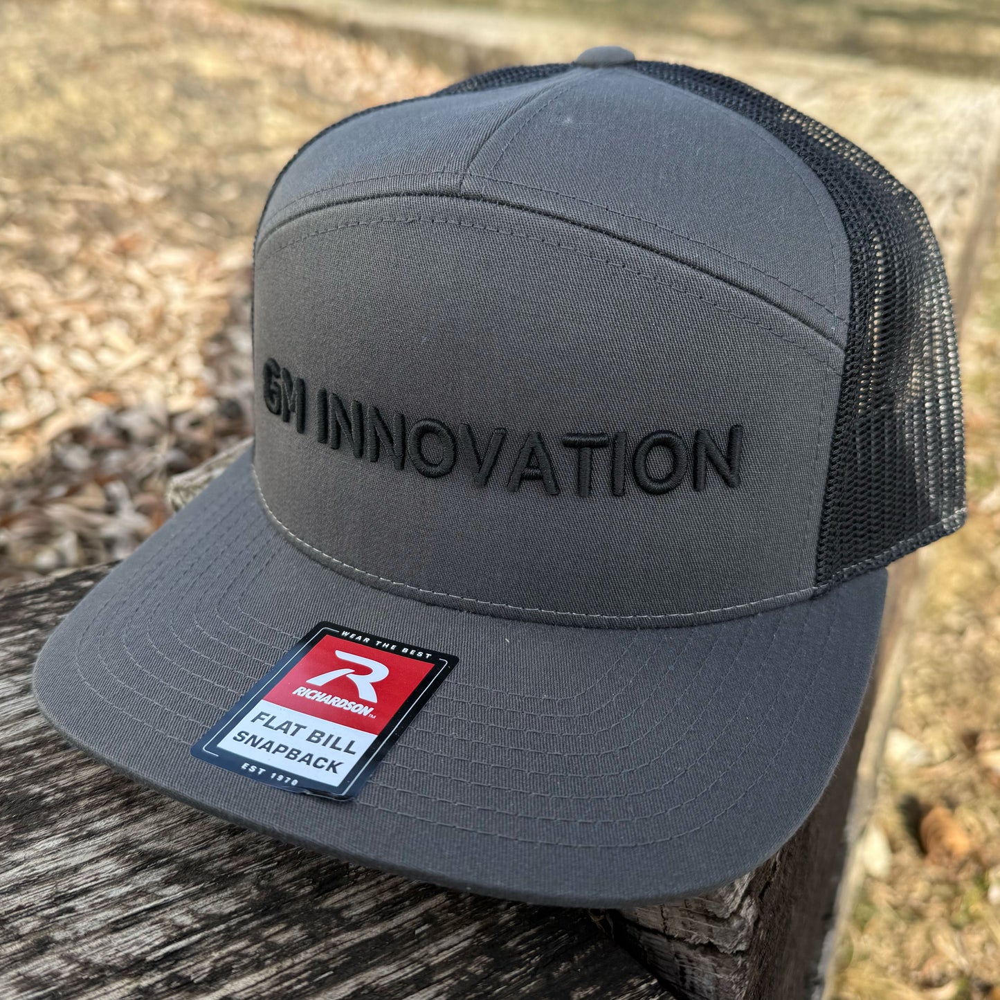GM Innovation® Snap Back Grey/Black Mesh Hat